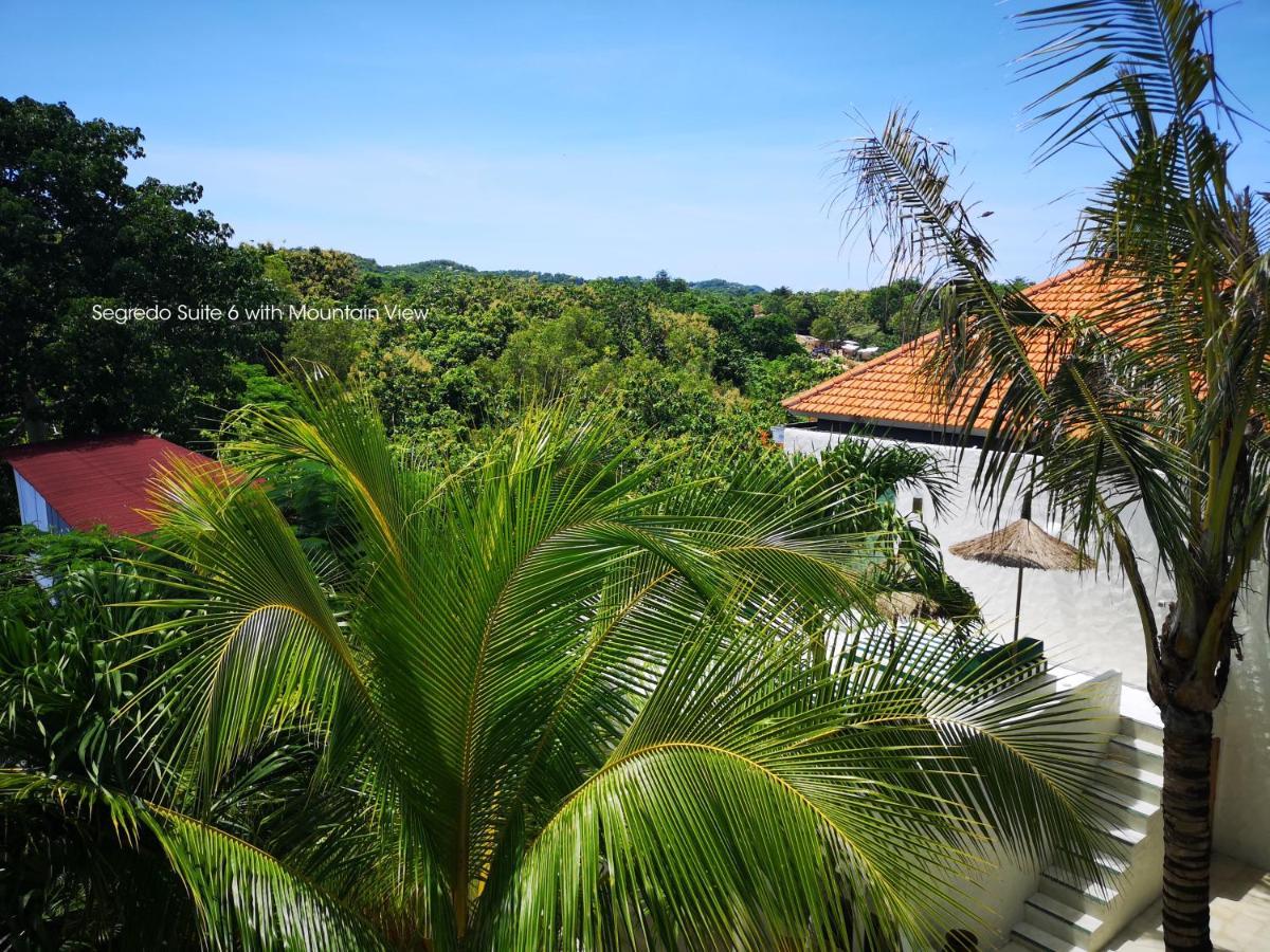 ホテル Segredo Uluwatu エクステリア 写真